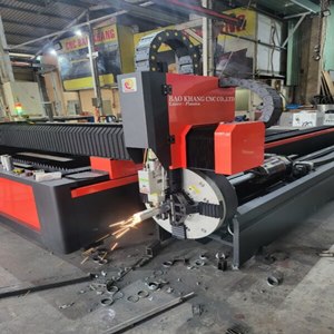 Máy Cắt Ống Và Hộp Chuyên Dụng