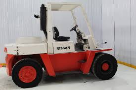 Cho thuê xe nâng Nissan