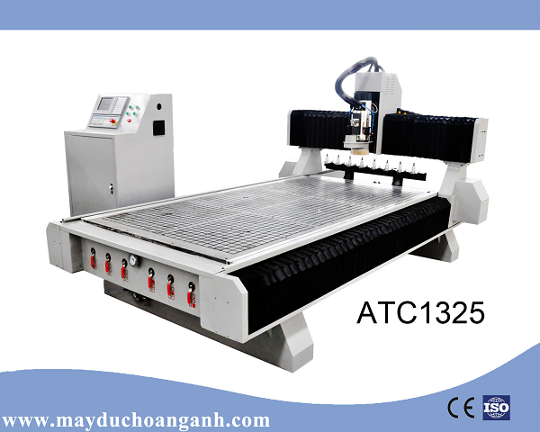 Máy đa năng CNC