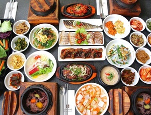 Suất Ăn Chuyên Gia (Đầu Bếp Thái, Hoa)