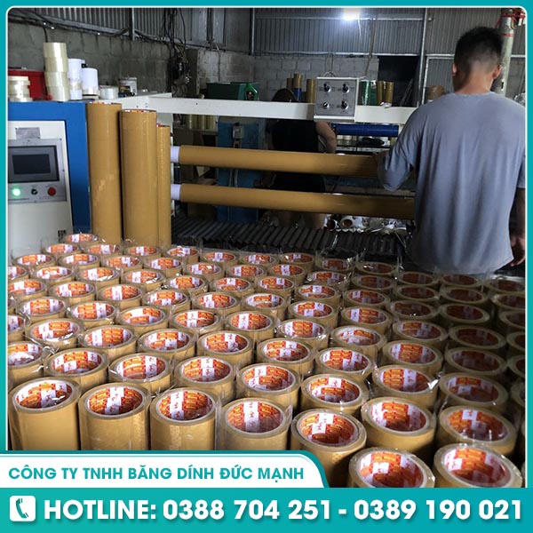 Băng dính đục