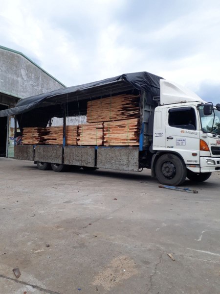 Vận Chuyển Hàng Hóa