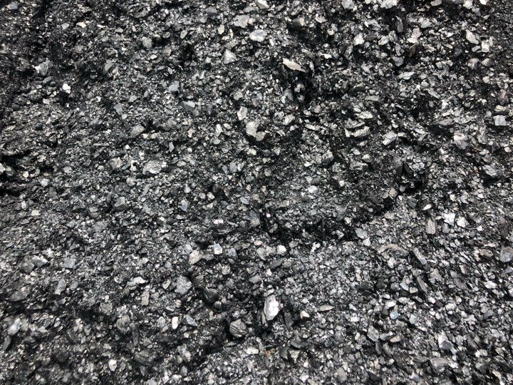 Than cám