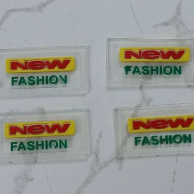 Logo nhựa dẻo nền trong