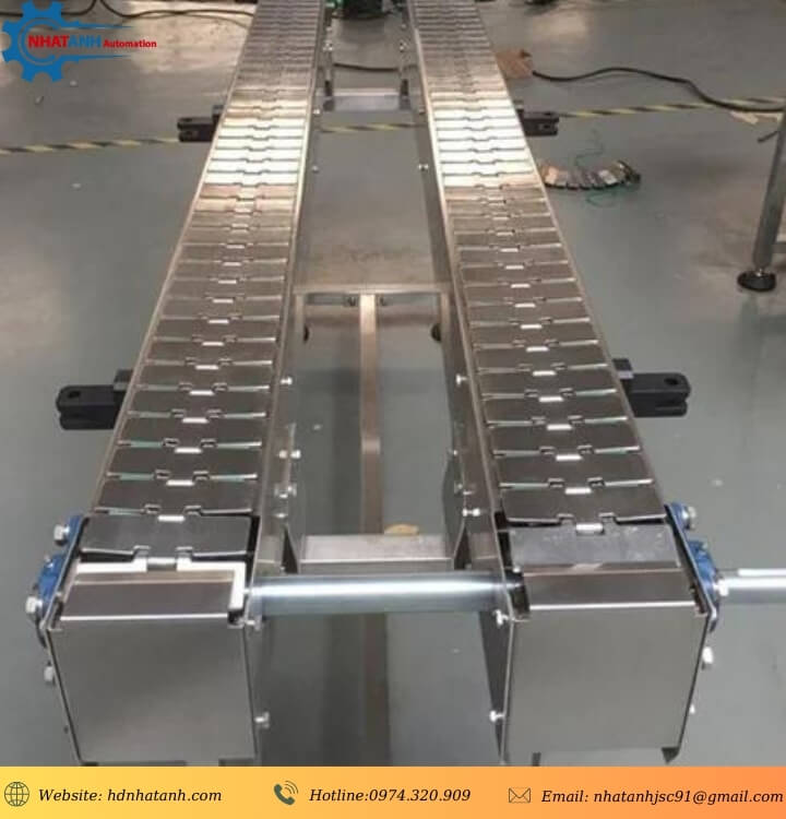 Băng tải xích inox