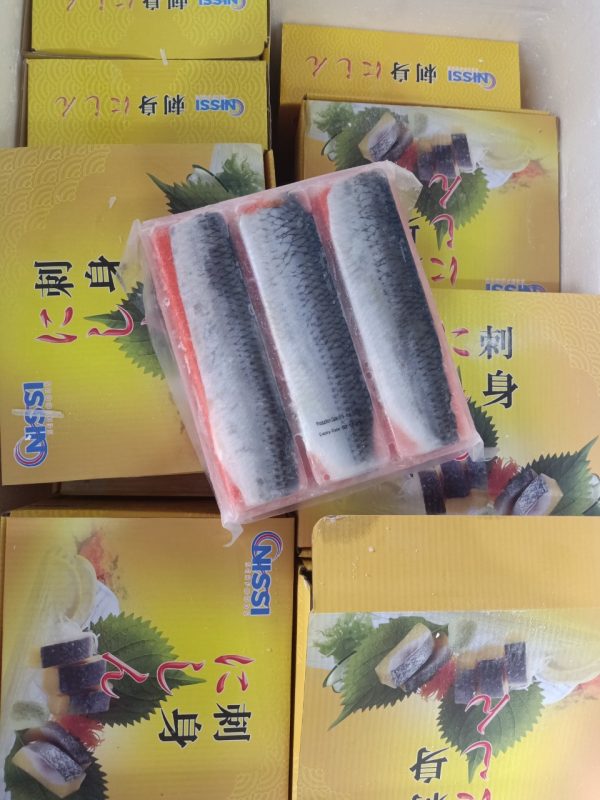 Cá trích ép trứng