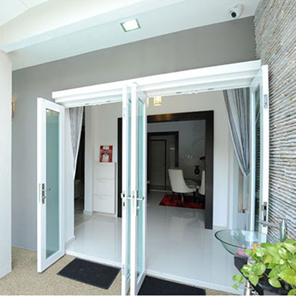 Cửa nhựa lõi thép