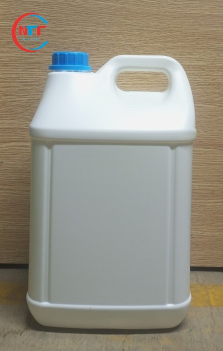 Can nước giặt 10 lít