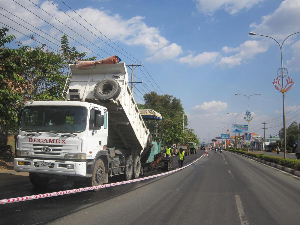 Thi công bê tông nhựa nóng