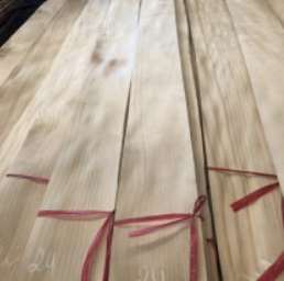 Veneer thông sọc