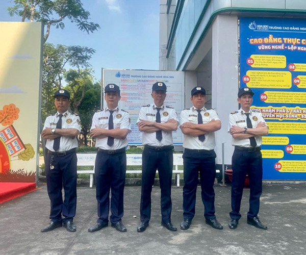 Bảo vệ trường học