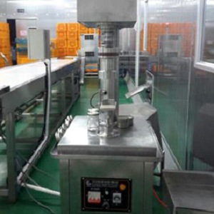 Máy Vặn Nắp Chai Bán Tự Động