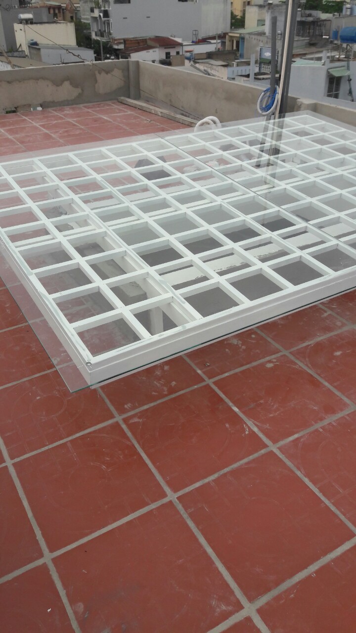 Lắp dựng, tháo dỡ mái che