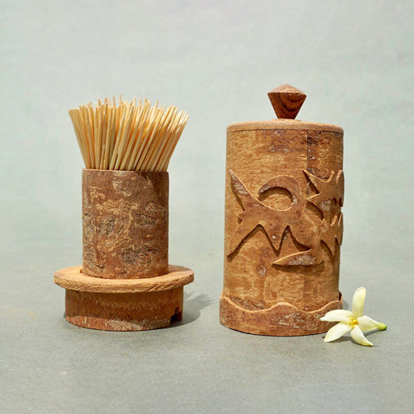 Hộp quế đựng tăm