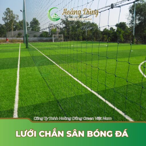 Lưới chắn sân bóng đá