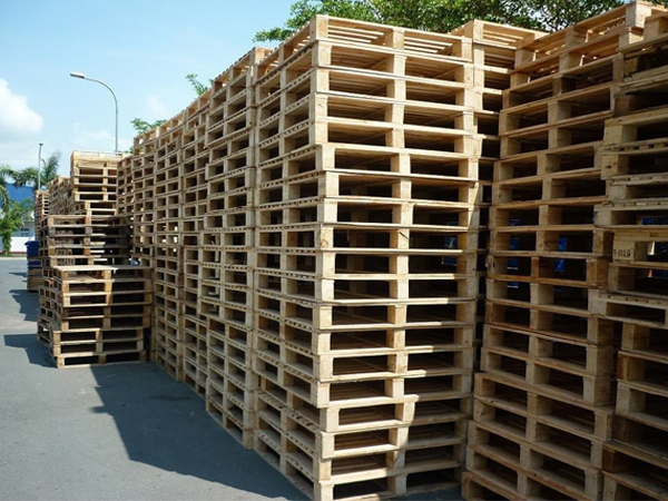 Pallet gỗ công nghiệp