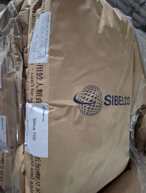 Silica 702
