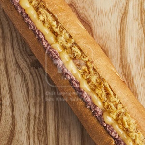 Bánh Mì Que Pate Chà Bông