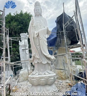 Tượng Phật Quan Âm