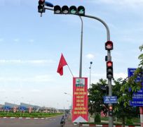 Trụ đèn tín hiệu giao thông