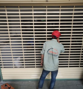 Cửa cuốn mắc võng