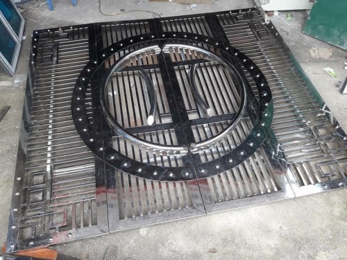 Gia công cửa Inox