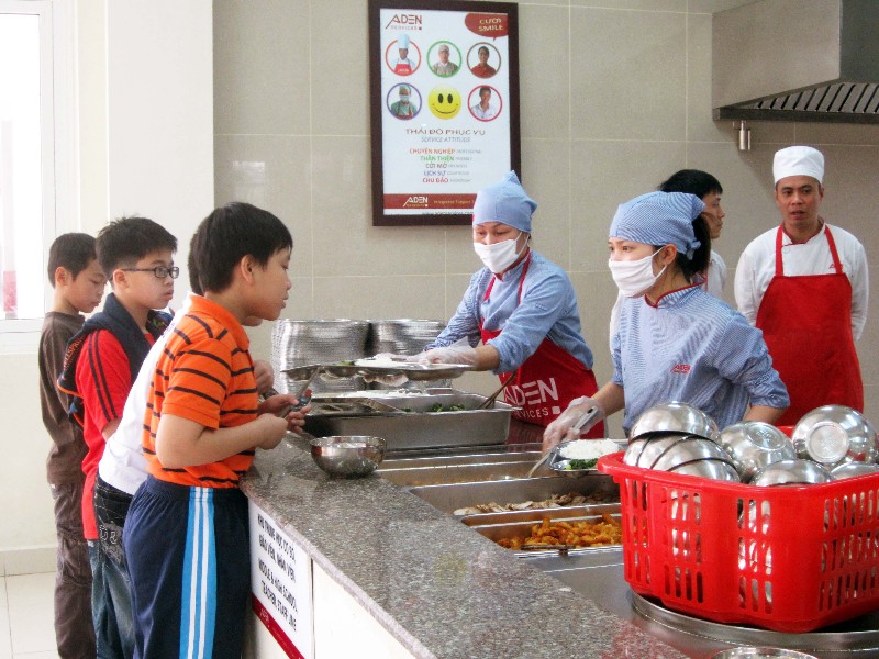 Suất ăn công nghiệp