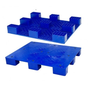 Pallet nhựa liền khói