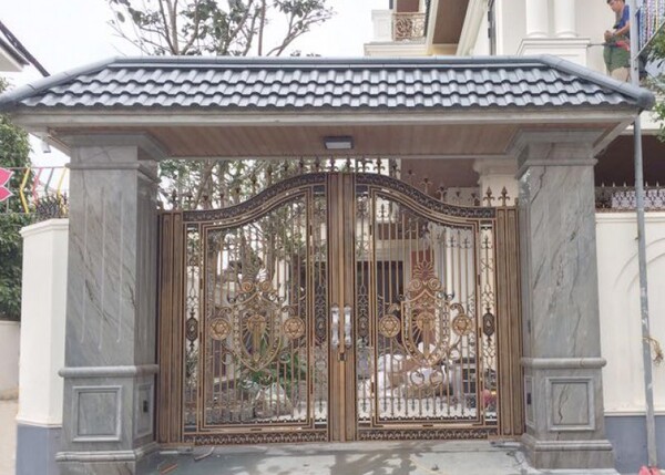 Cổng nhôm đúc luxury