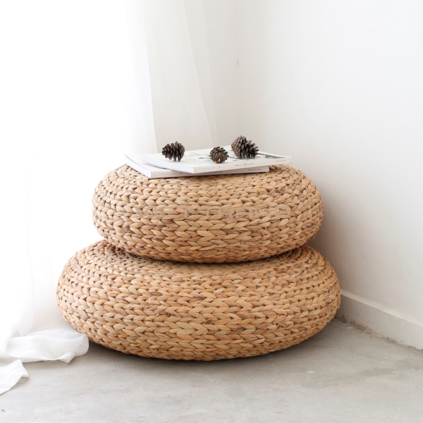 Water hyacinth pouf