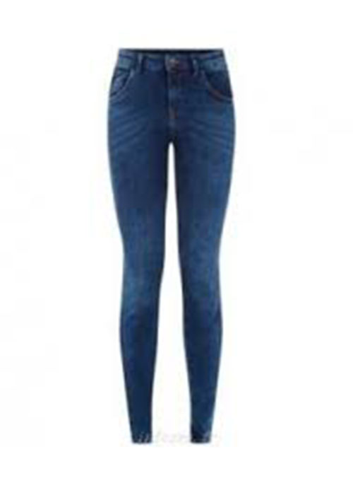 May gia công quần jeans nữ