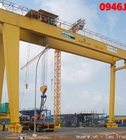 Cổng trục dầm đôi