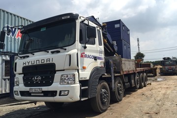 Vận tải bằng xe cẩu thùng