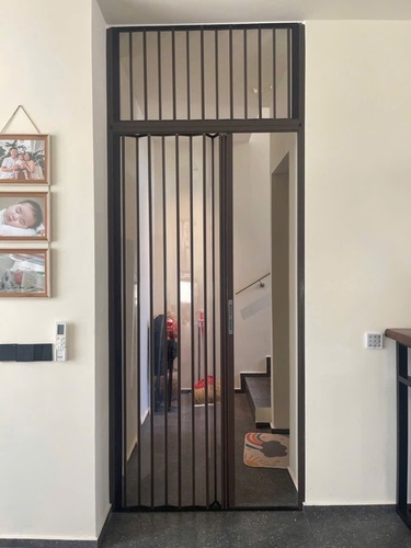 Cửa xếp lá lỗ