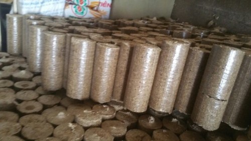 Củi mùn cưa