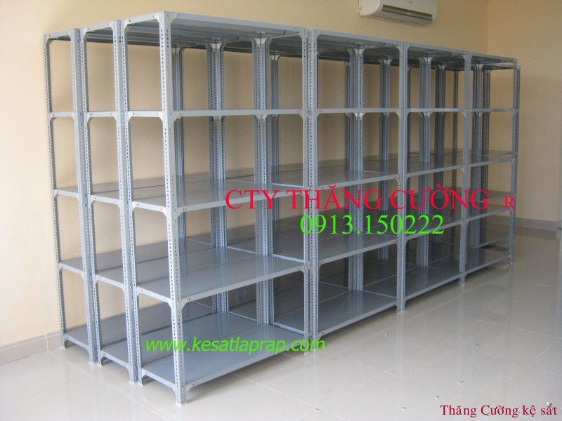 Kệ sắt V lỗ đa năng