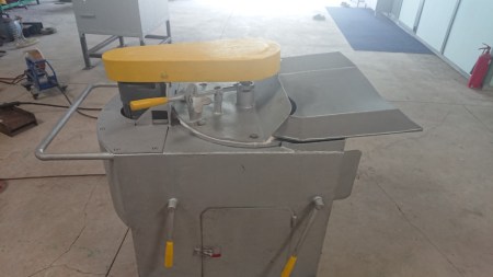Máy tách xỉ nhôm