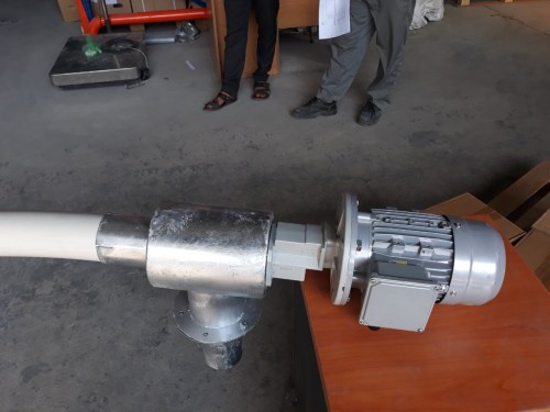 Motor tải cám