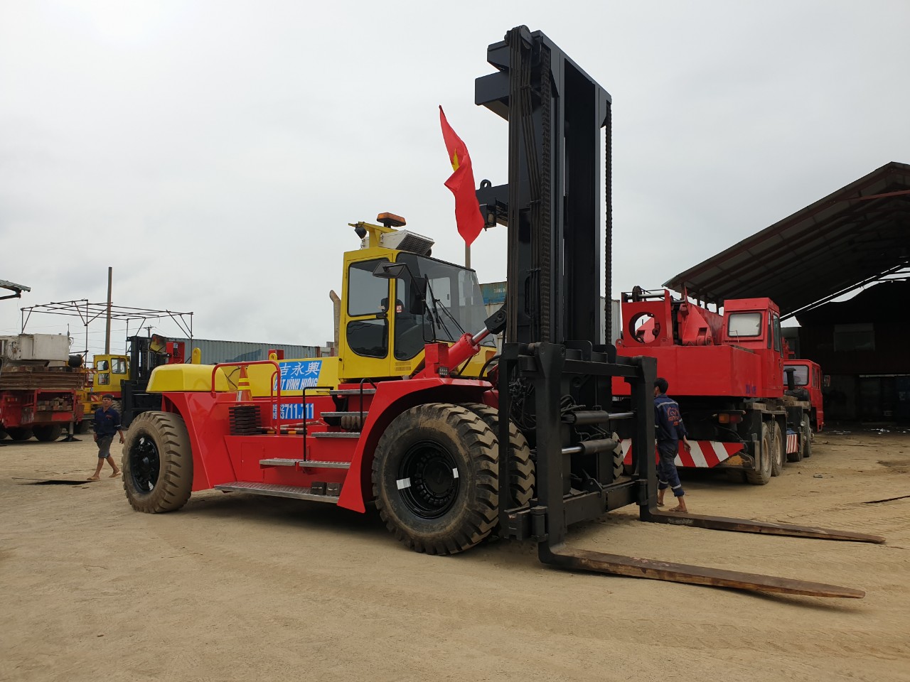 Dịch vụ xe nâng hàng