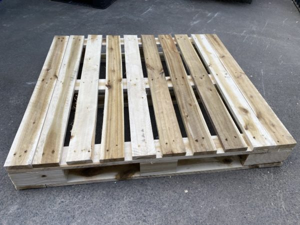 Pallet gỗ tràm