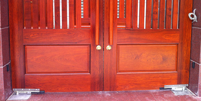Cổng âm sàn