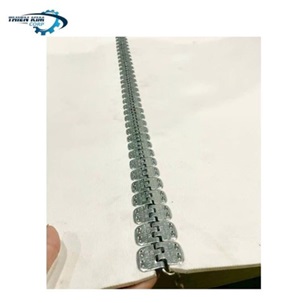 Băng Tải PVC Trắng Đóng Đinh Mối Nối