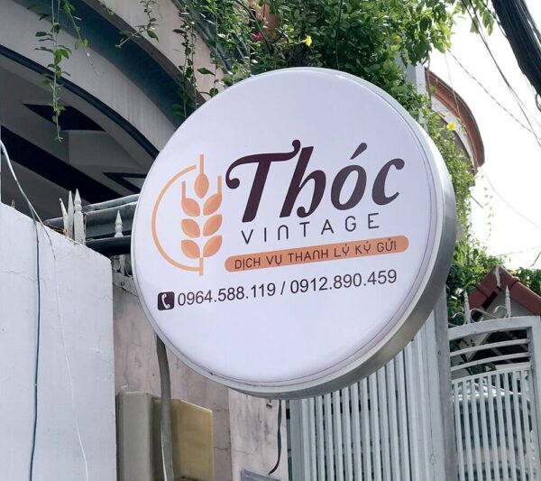 Bảng hiệu hộp đèn