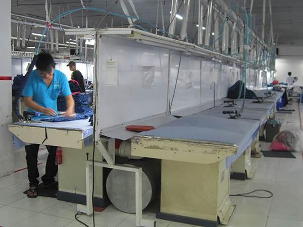 Bàn ủi công nghiệp