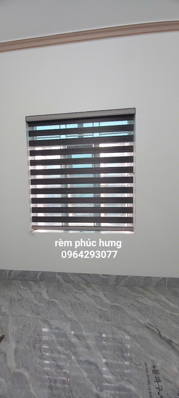 Rèm cuốn kéo tay