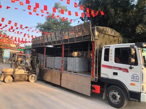 Vận tải bằng xe tải