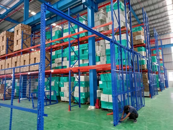Kệ Pallet