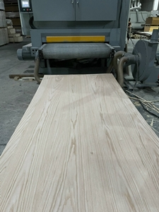 Ván Veneer FSC Oak Straight Vân Sọc