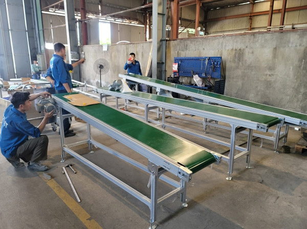 Băng tải nhựa PVC