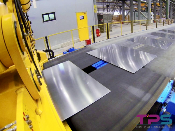 Cắt tấm inox